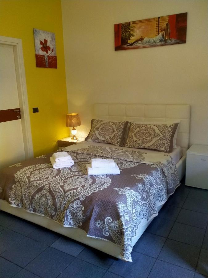 Orange Villa Hotel Tirana Zewnętrze zdjęcie